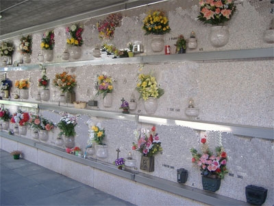 4)	Commemorazione dei defunti. pulizia straordinaria del cimitero