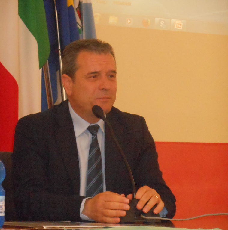 Taglio alberi, il sindaco replica a Legambiente Calabria