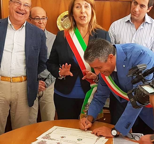Firmato il Patto di amicizia tra Cassano e Taranto