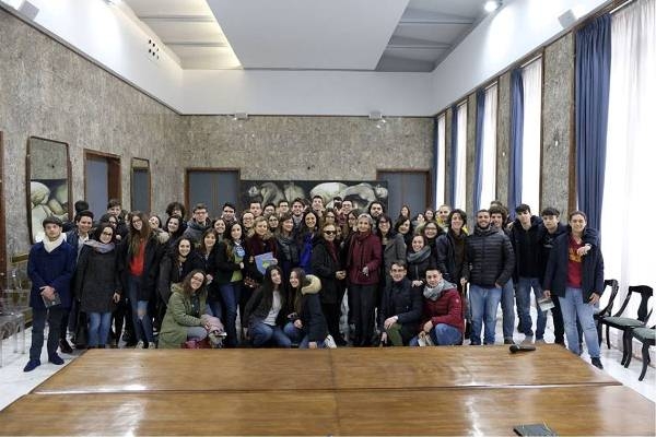 Studenti di Cosenza e Scalea a Palazzo dei Bruzi per parlare di comunicazione istituzionale