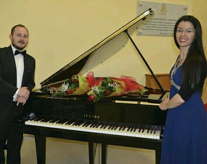 I pianisti Clarissa De Rosa Arcuri e Giuseppe Fusaro si esibiranno a Mirto