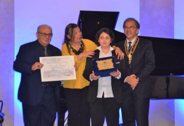 Louis Gió Palopoli a Taranto vince il Premio speciale della critica al Concorso international music competion for youth Dinu Lipatti