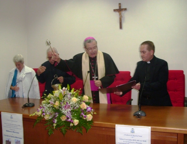Diocesi, l’Arcivescovo Marcianò inaugura archivio storico e biblioteca