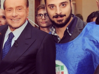 Missione Italia, Massimo Russo a bordo delle 500 di Berlusconi