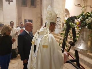 La Bcc Mediocrati dona una campana alla Cattedrale di Cosenza
