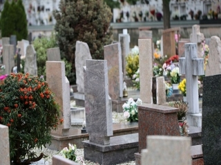 Commemorazione defunti, ingresso cimitero contingentati