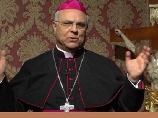 Mons. Bertolone (Presidente Cec): Avanti con giudizio