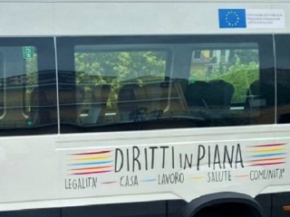Attivato il 'Bus in Piana'. Servizio di trasporto per lavoratori immigrati