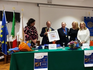 Il Governatore Distrettuale Francesco Petrolo in visita presso il Rotary Club Cosenza Sette Colli