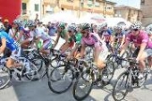Passa il Giro d’Italia femminile, cambia la viabilità