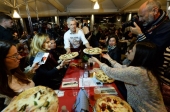 “Il Parlamentare che ti serve”, il 29 dicembre la pizza la portano a tavola i portavoce M5S