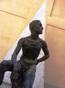 L’Avvocato Zumpano dona alla Città la scultura “Il figliol prodigo”
