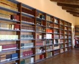Donazione alla biblioteca comunale dei libri del compianto Raffaele Mancuso, già dipendente comunale