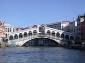 Ponte di Rialto: la giunta approva il progetto di fattibilità del restauro