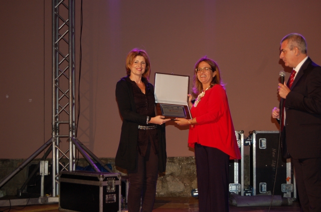 XV Premio Roseto  Capo Spulico, Filomena Greco ritira il riconoscimento per iGreco di Cariati
