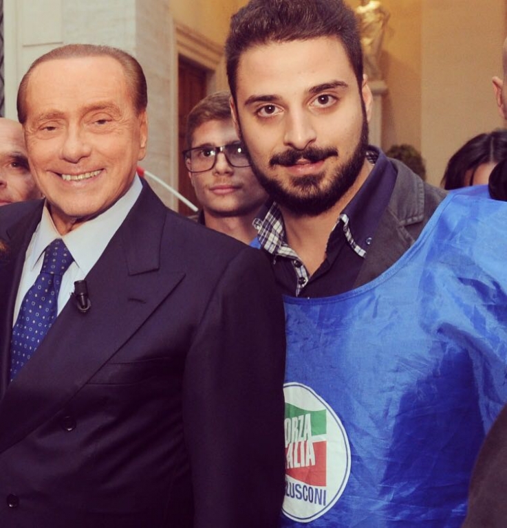 Missione Italia, Massimo Russo a bordo delle 500 di Berlusconi