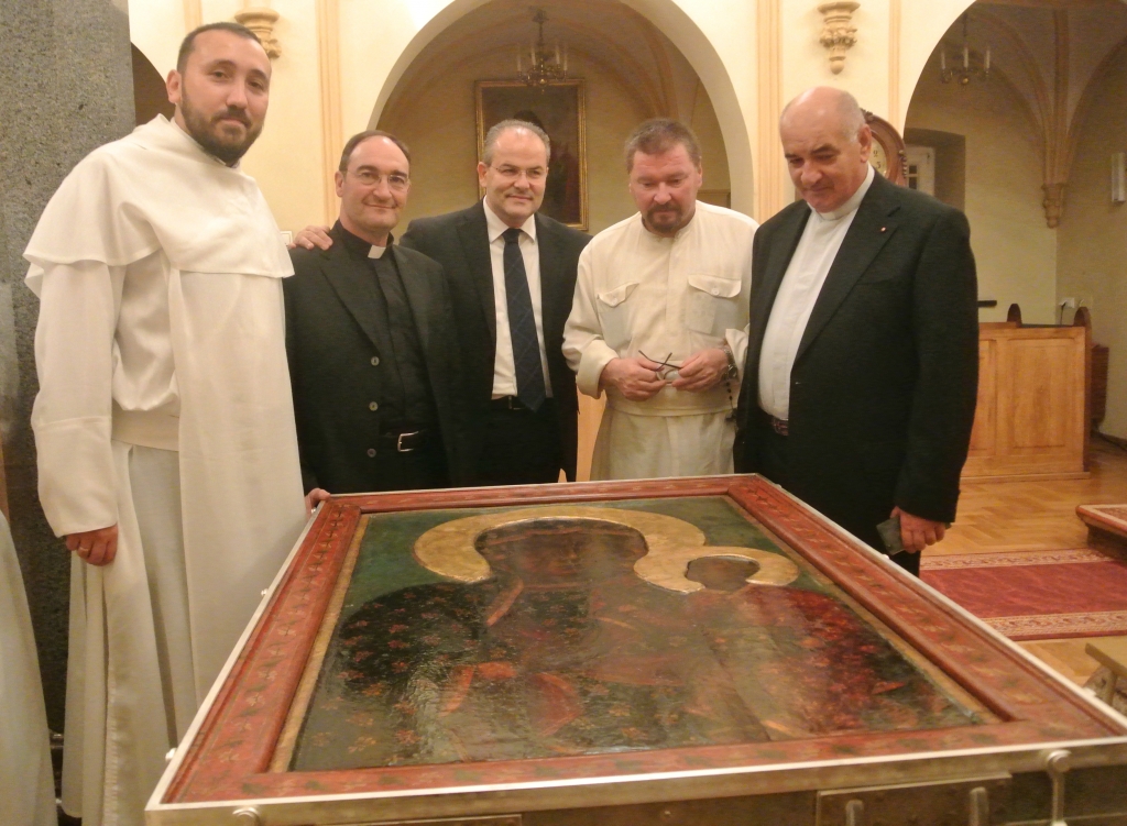 L’orafo Michele Affidato realizza i nuovi diademi per la Madonna di Czestochowa
