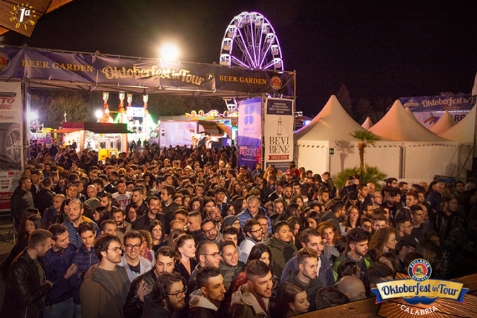 50mila visitatori ad Oktoberfest nel primo weekend