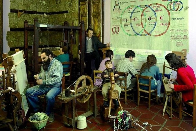“IncontrArti - attività aperte alla cultura”, appuntamento nella bottega del tessitore Domenico Caruso