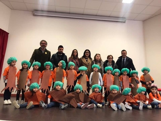 Focus Associazioni – Legambiente ha celebrato la “Festa dell’Albero” con i bimbi del Comprensivo