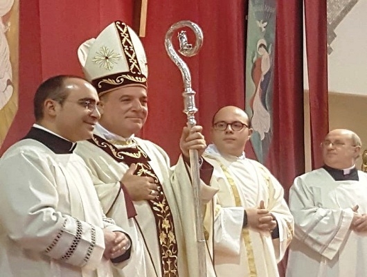 Michele Affidato realizza il Pastorale per il Vescovo mons. Panzetta