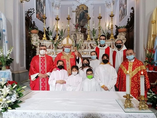 Santa Lucia, nella chiesa 'S. Maria Maggiore' mons. Aloise ha presieduto la Celebrazione