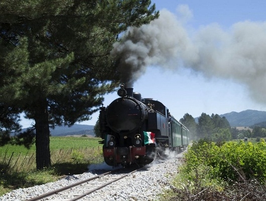 Ferrovie della Calabria dedica il Treno della Sila a tutte le province della regione