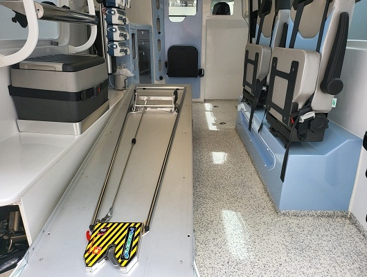Asp acquista nuova ambulanza tecnologicamente avanzata per il trasporto emergenza neonatale