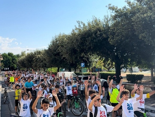 Progetto Kigo, in centinaia al family bike tour che promuove la Settimana europea dello sport