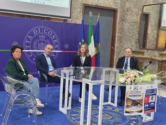 La capitana della nazionale femminile di tennis Tathiana Garbin a Palazzo dei Bruzi