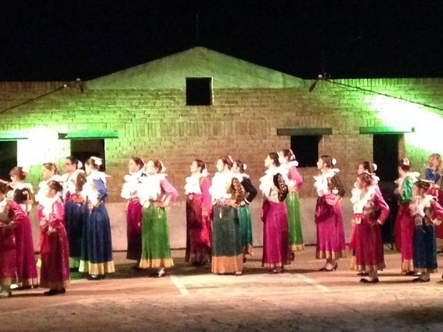 Bukura Morea nuovo gruppo folk di Vaccarizzo Albanese 2014