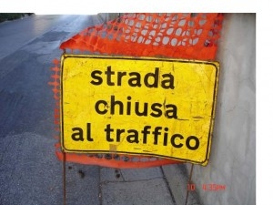 Chiusura al traffico dal Km. 25 + 300 al km. 28+300 della Strada Ninfina I: ordinanza n. 17 del 04 agosto 2010 della Provincia di Latina