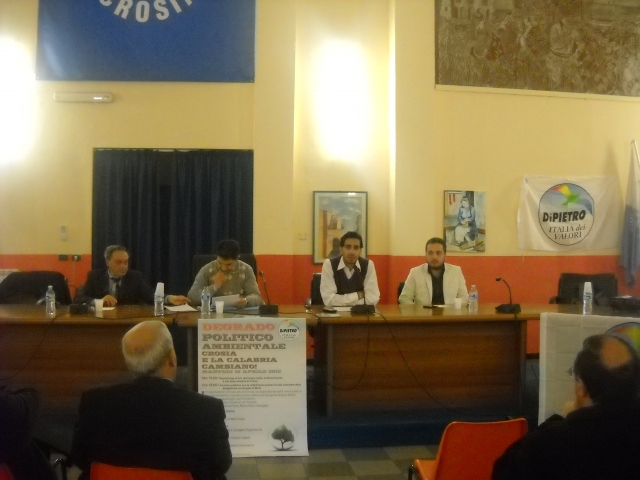 Italia dei Valori ha promosso un’iniziativa sul degrado politico e ambientale