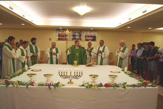 Il Vescovo incontra le comunità neocatecumenali della Diocesi di Rossano -  Cariati