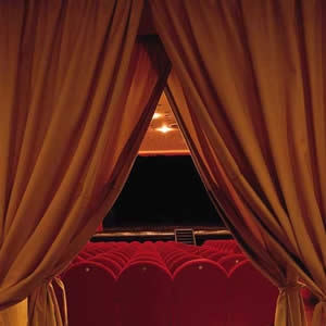 Stagione teatrale “Sezze In - Con- Tra il teatro” (II edizione) presenta: “Opera d’arte”