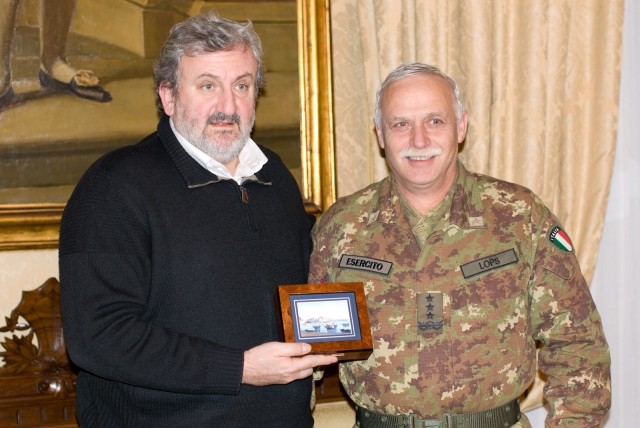 Il sindaco ha incontrato a Palazzo di Citta’ il Generale di Corpo d’Armata Vincenzo Lops