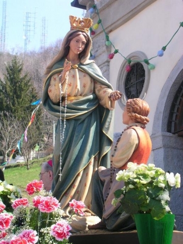 Parrocchia dei Santi Andrea Apostolo, Giovanni Battista e Lucia: da maggio a settembre si recita il rosario e la messa