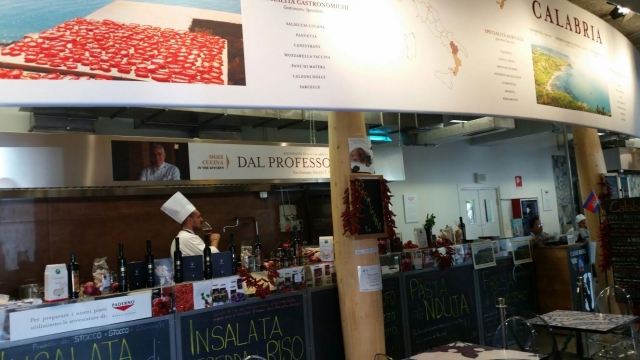 Saracena, Moscato viola &egrave; Vino slow