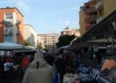 Nuovo mercato di via Pitagora: assessori Lacarra e Albore presentano il progetto agli operatori