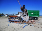 Capitaneria di Porto: demolite sulla spiaggia di Schiavonea 11 barche da pesca