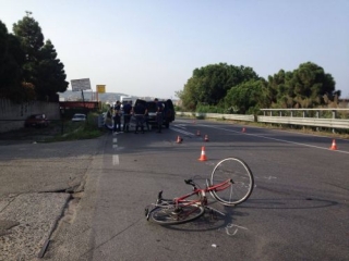 Scontro mortale sulla Ss 106: a Pellaro ha perso la vita un ciclista