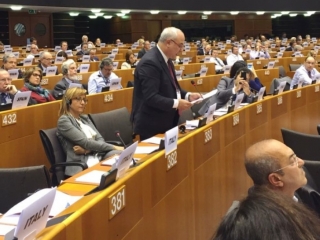 Klaus Algieri interviene al Parlamento europeo per rappresentare le aziende italiane