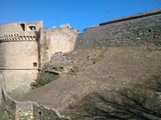 Recuperati e riqualificati gli spazi esterni del Castello – Fortezza Carlo V