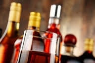 Ordinanza del Sindaco vieta la vendita d'asporto di bevande in vetro. Controlli della Polizia municipale