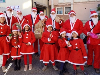 I Babbi Natale Fidelitas per le vie di Corigliano e Rossano