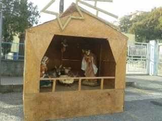 Anche quest’anno in Piazza Regina Pacis la tradizionale capanna con la Natività