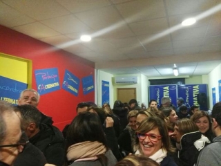 Tanta gente per l’inaugurazione della nuova sede de “l’Alternativa”
