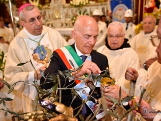 San Francesco, il Commissario consegna le chiavi della città al Santo