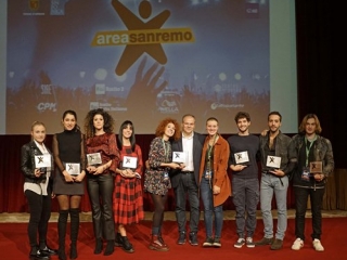 Michele Affidato realizza i premi per “Area Sanremo”