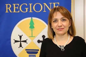 L’assessore Angela Robbe rimette le deleghe al presidente della Regione